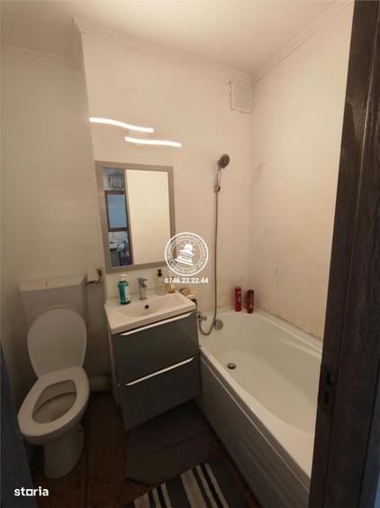 Apartament cu 3 camere semidecomandat în Tătărași