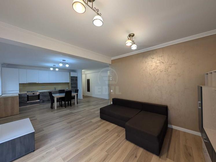 Apartament cu 3 camere semidecomandat în Mănăștur