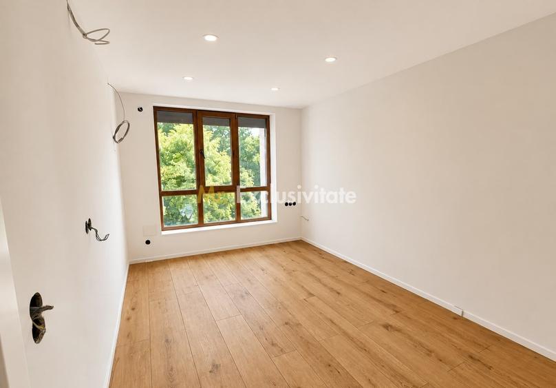 Apartament cu 3 camere decomandat în Ultracentral