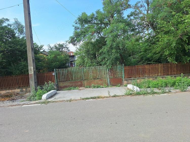 Casă cu Teren 1600 Mp în Oarja