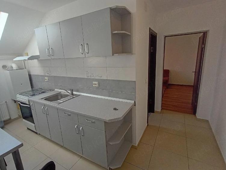 Garsonieră decomandată în Soarelui