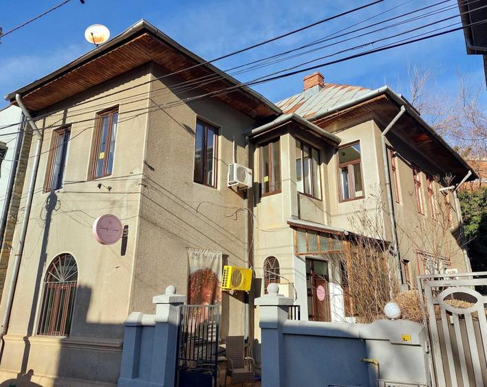 Casă cu 3 camere cu Teren 150 Mp în Cantemir