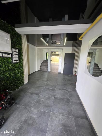 Apartament cu 2 camere în Micro 17