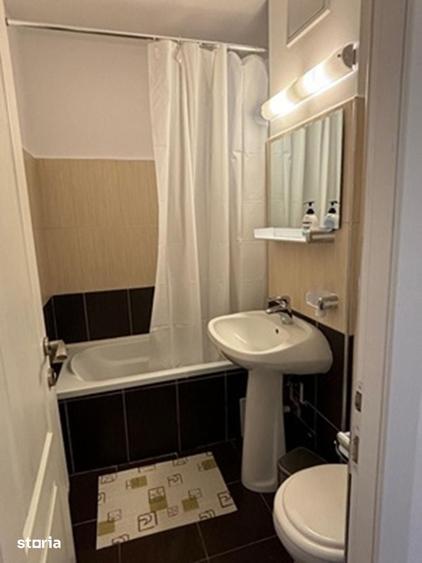 Apartament cu 3 camere semidecomandat în Republicii