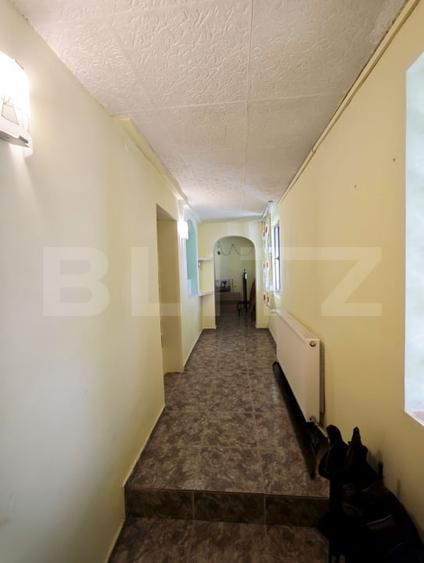 Casă individuală cu 4 camere cu Canalizare în Schei