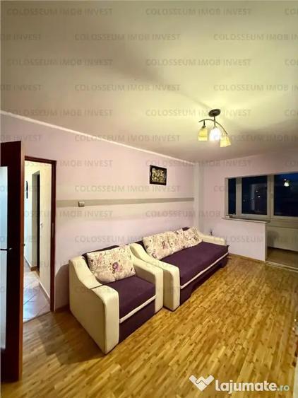 Apartament cu 3 camere decomandat în Răcădău