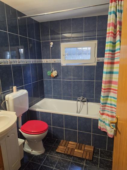 Casă individuală cu 3 camere cu Canalizare în Vatra Luminoasă