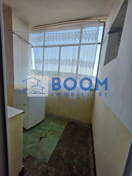 Apartament cu 3 camere decomandat în Traian
