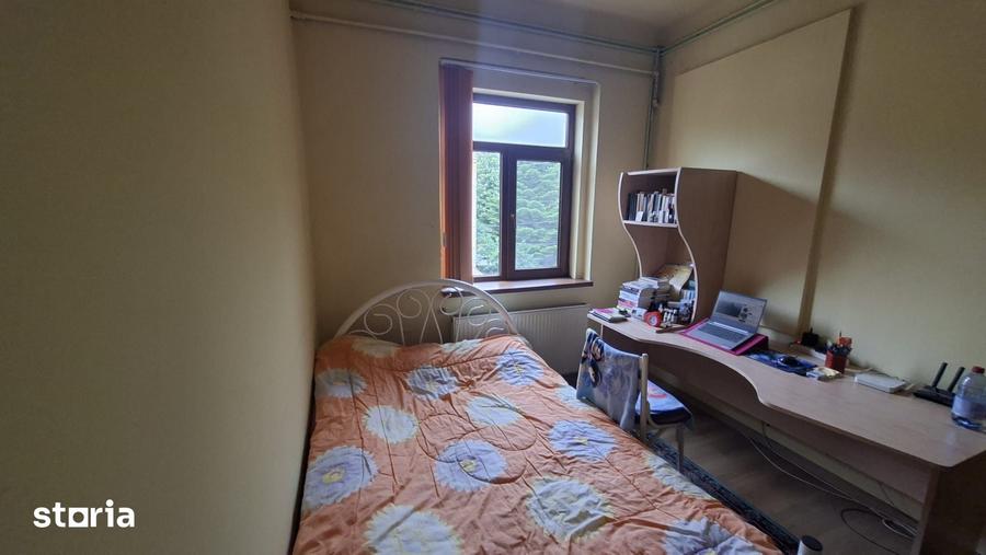 Apartament cu 3 camere în Sud