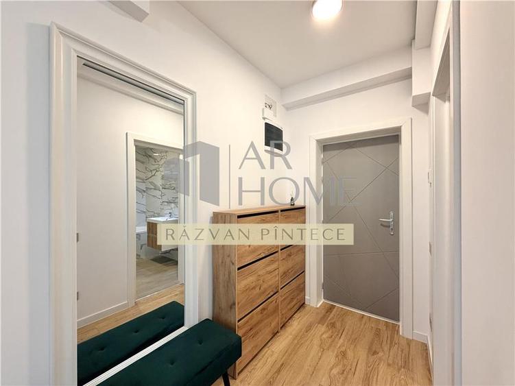 Apartament cu 3 camere decomandat, mobilat în Mărășești