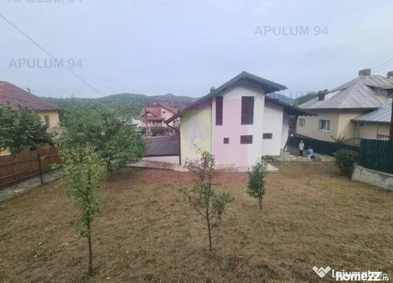 Casă cu 7 camere cu Teren 649 Mp în Comarnic