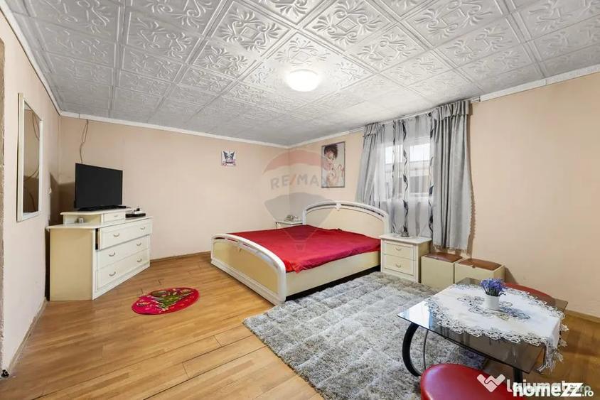 Casă cu 4 camere cu Teren 2056 Mp în Iratoșu