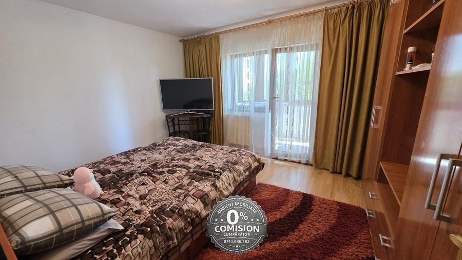 Apartament cu 3 camere decomandat, mobilat în Traian