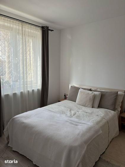 Apartament cu 3 camere semidecomandat în Cotroceni