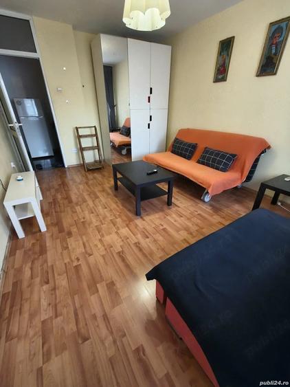 Garsonieră decomandată în Moșilor