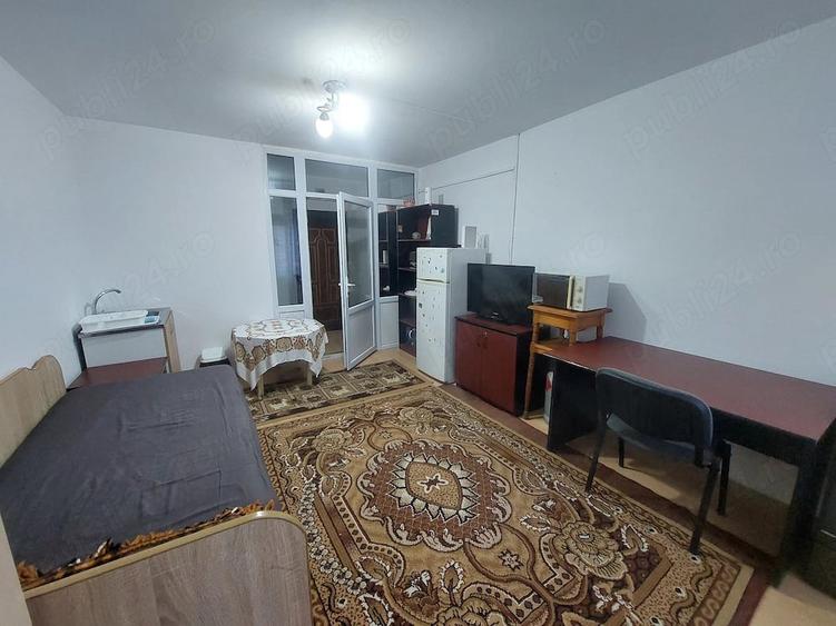 Garsonieră decomandată în Milcov