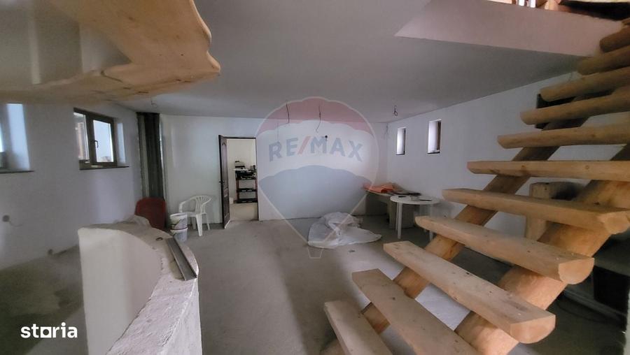 Casa de vanzare | Pestera | 15 camere, ideala pentru pensiune - 8