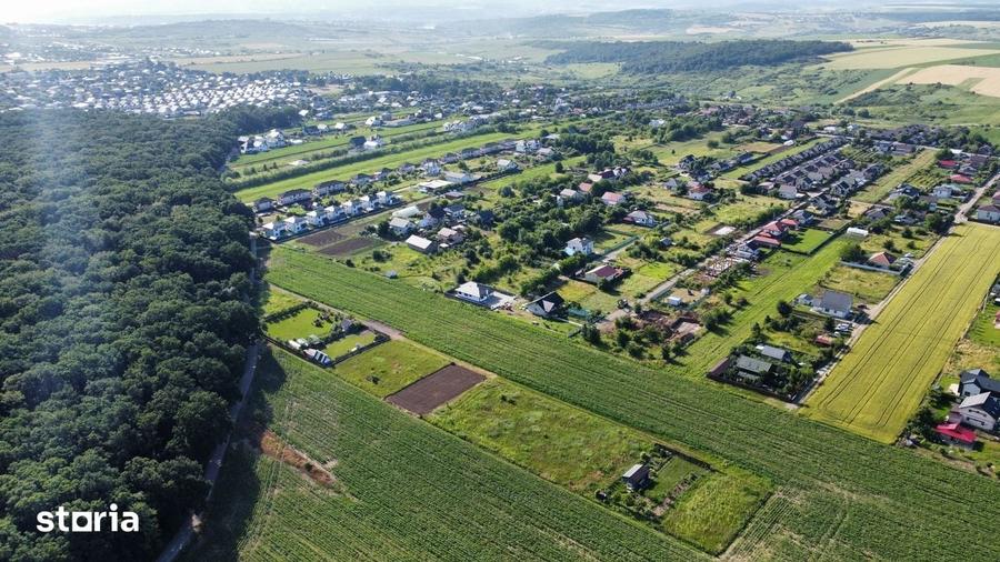 Teren de 600 mp, în Miroslava
