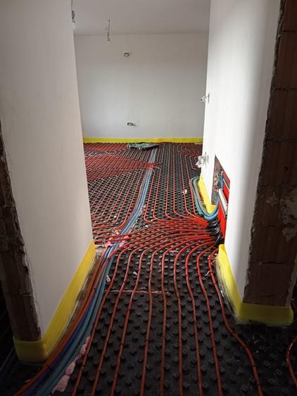 Casă cu 4 camere în Mărgineni