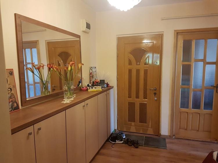 Apartament cu 2 camere decomandat în Aleea Tudor Neculai