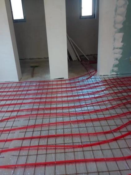 Casă individuală cu 5 camere cu Teren 10000 Mp în Lunca Ilvei