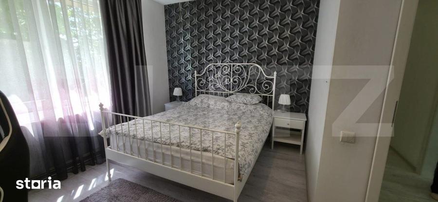 Casă cu 9 camere cu Teren 3833 Mp în Băicoi