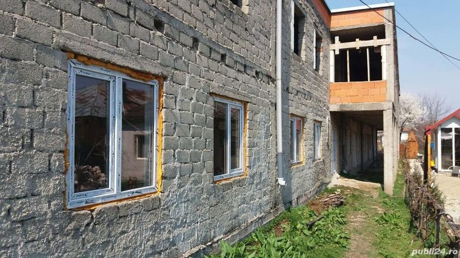 Casă cu 18 camere în Găești
