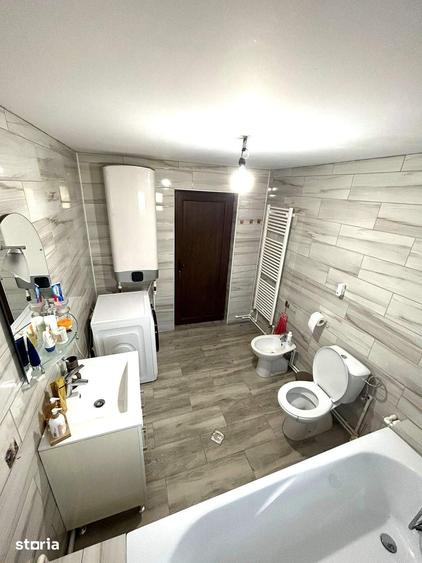 Casă cu 4 camere cu Teren 2050 Mp în Central