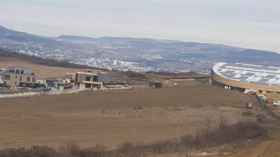 Teren Construcții intravilan de 4488 mp, în Borhanci