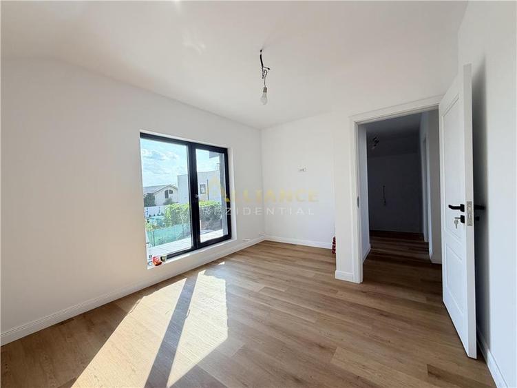 Casă individuală cu 5 camere cu Teren 290 Mp în Berceni