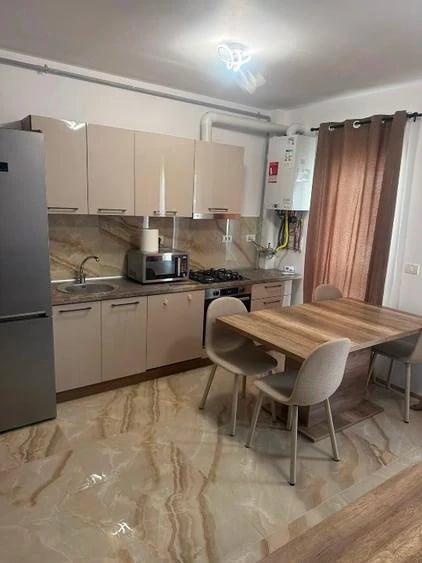 Apartament cu 2 camere decomandat în Giroc