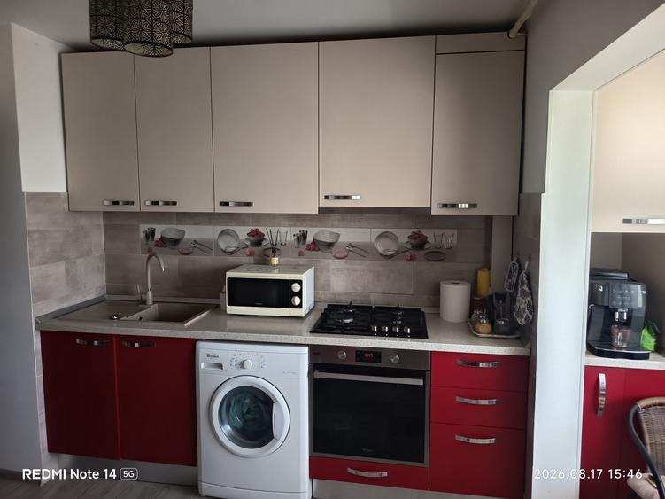 Apartament cu 2 camere decomandat în Triaj