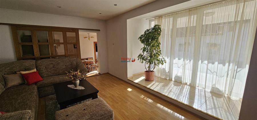 Casă individuală cu 7 camere cu Canalizare în Pianu de Sus