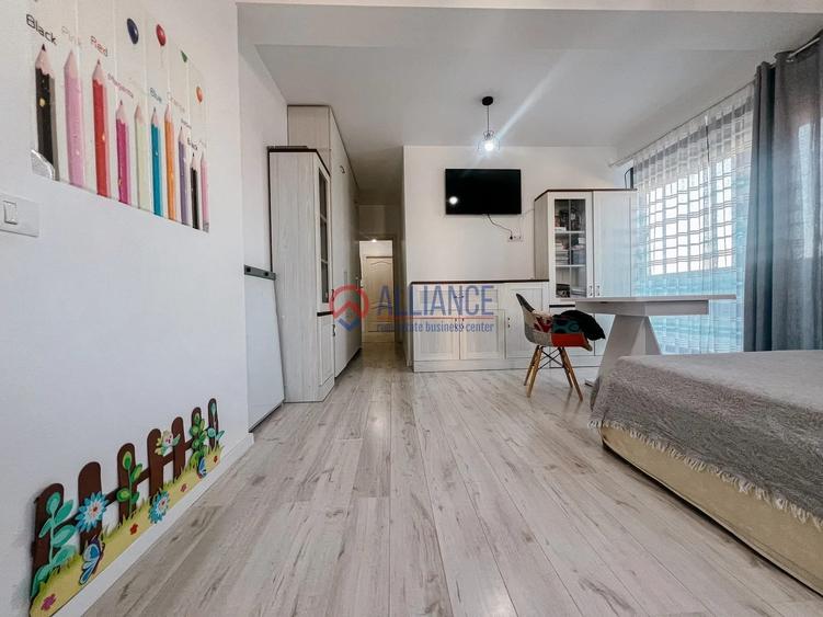 Apartament cu 3 camere decomandat, mobilat în Tomis Plus