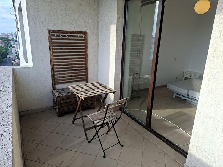 Apartament decomandat în Sud