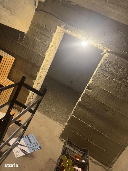 Casă cu 5 camere cu Teren 2172 Mp în Central