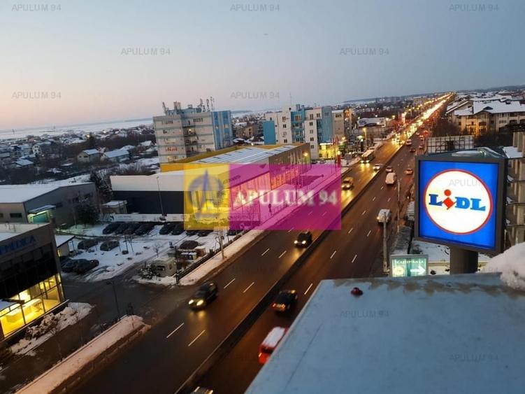 Birou, de 2,150 mp, în Central