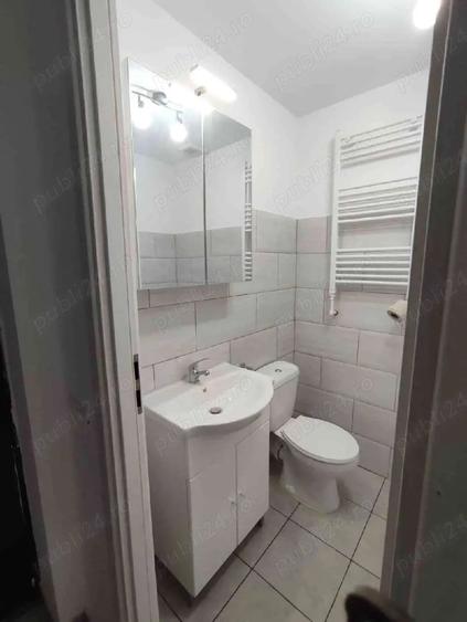 Apartament cu 2 camere semidecomandat în 1 Decembrie 1918