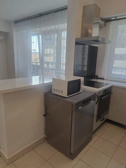 Apartament cu 3 camere decomandat în Iosia