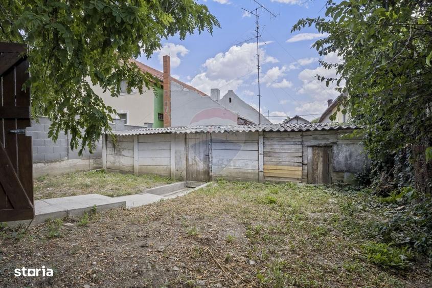 Casă cu 3 camere în Aradul Nou