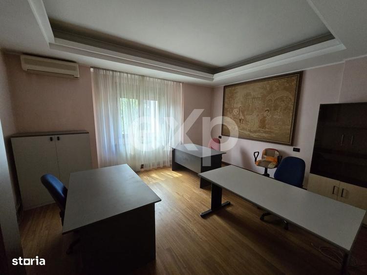 Casă cu 4 camere în Polonă