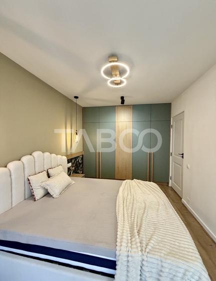 Apartament cu 2 camere semidecomandat, mobilat în Sopor