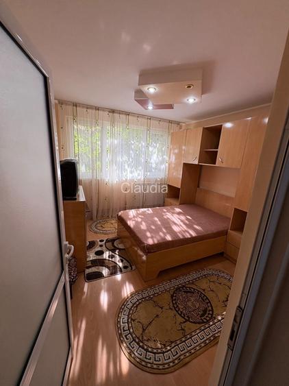 Apartament 3 cam de inchiriat