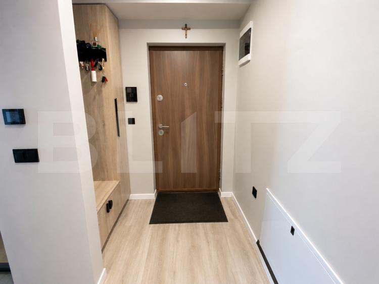 Apartament cu 3 camere semidecomandat, mobilat în Baciu