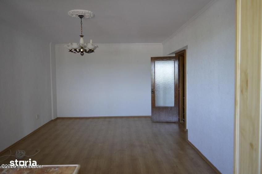 Apartament cu 4 camere în Tudor Vladimirescu