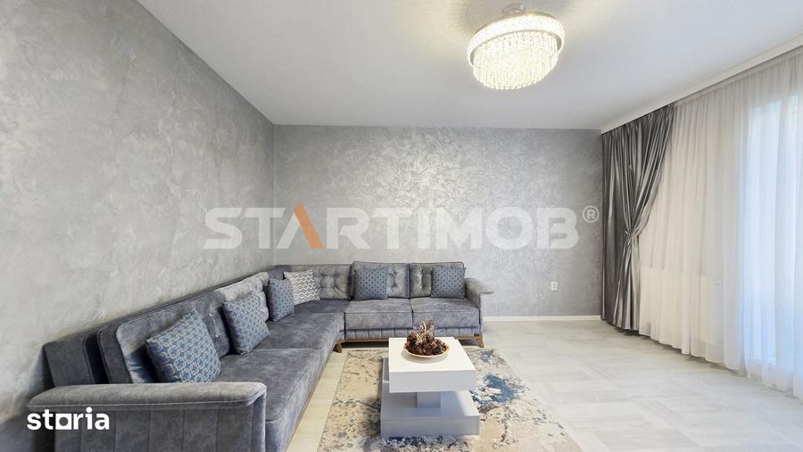 Apartament cu 3 camere decomandat în Tractorul