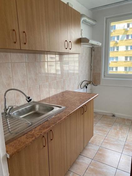 Apartament semidecomandat în Obor