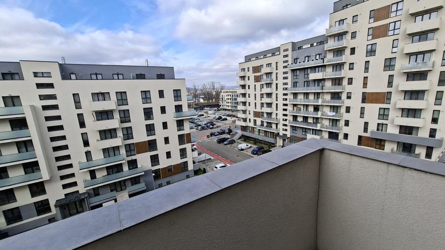 Apartament cu 2 camere semidecomandat, mobilat în Libertății