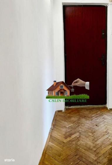 Apartament cu 4 camere decomandat în Galata