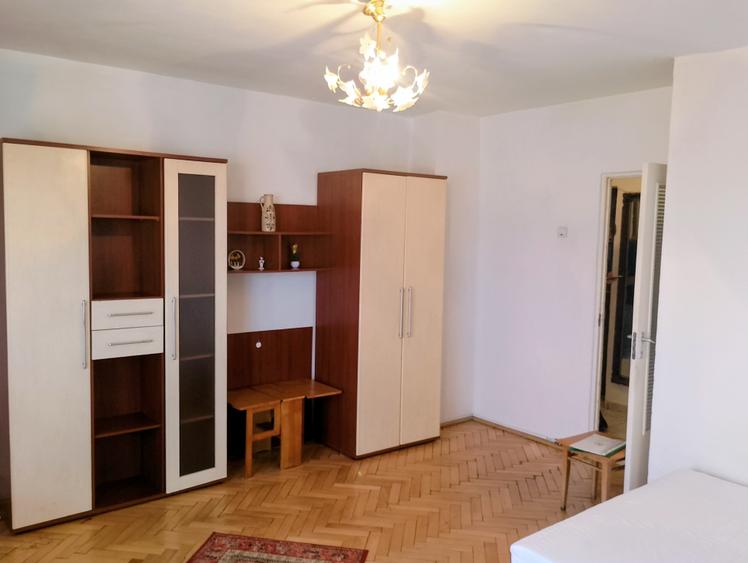 Garsonieră în Lunei